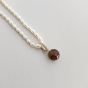 Rosa Necklace with agate charm by My Gems