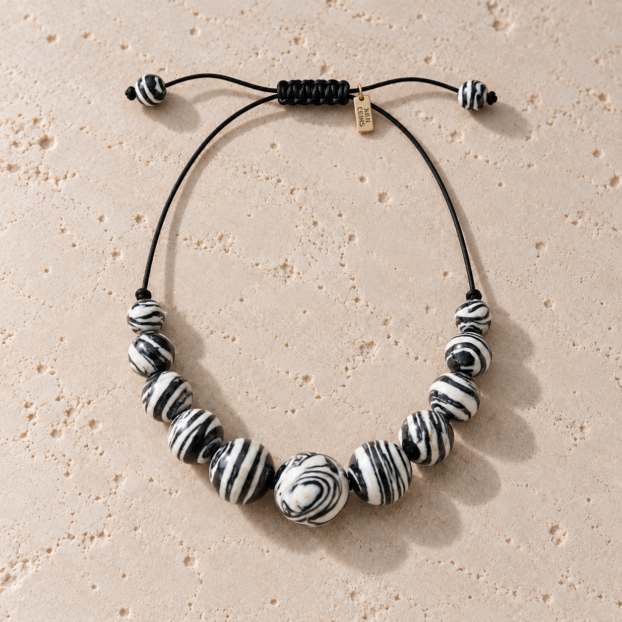 SINYA zebra acrylic necklace with graduated black and white beads